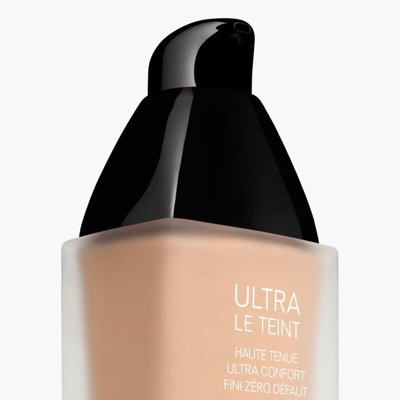 شانيل ultra le teint fluide ultrawear