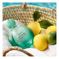 faces acqua di gioia intense