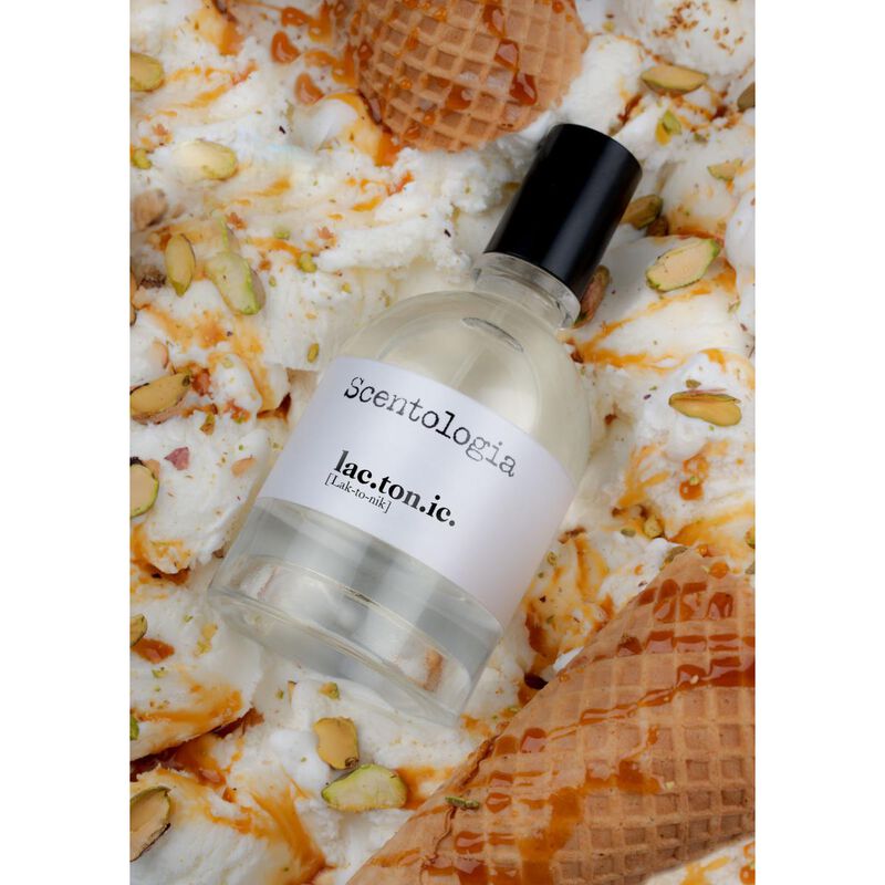 سنتولوجيا لاكتونيك