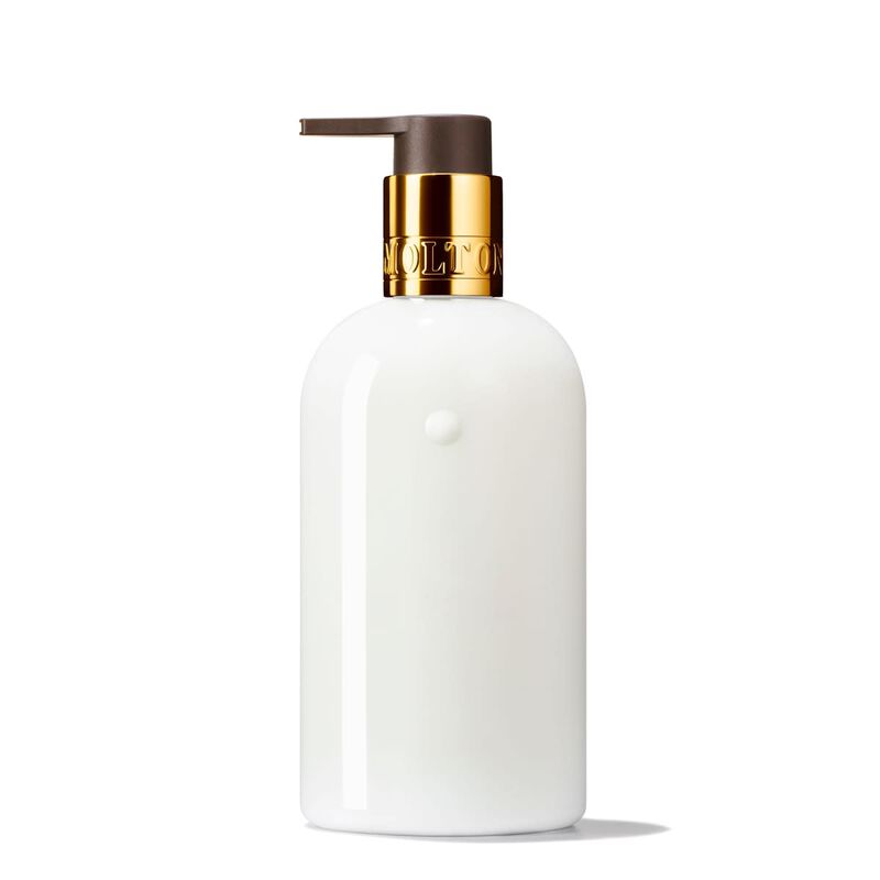molton brown mesmerising oudh accord & gold hand lotion