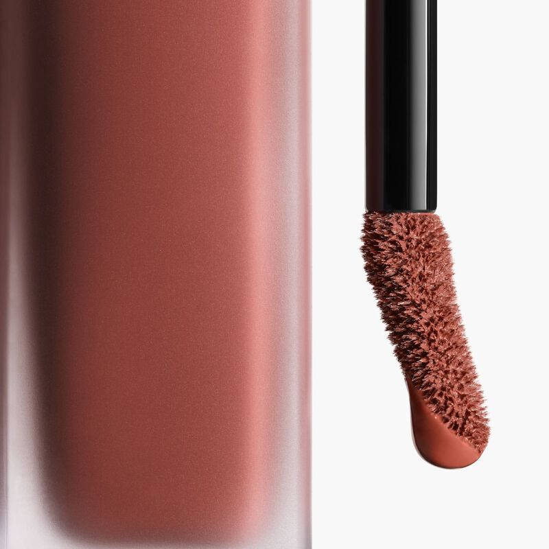 شانيل rouge allure liquid velvet أحمر الشفاه السائل غير اللامع والمكثف فائق الثبات