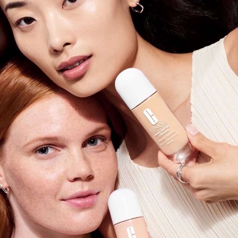 كلينيك فاونديشن إيفن بيتر كلينيكال™ مكياج بفيتامين spf 50