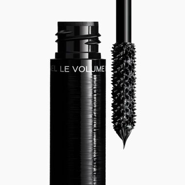 LE VOLUME RÉVOLUTION DE CHANEL faces le volume r volution de chanel