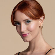 معزز الشفاه بلم ات اب faces معزز الشفاه بلم ات اب