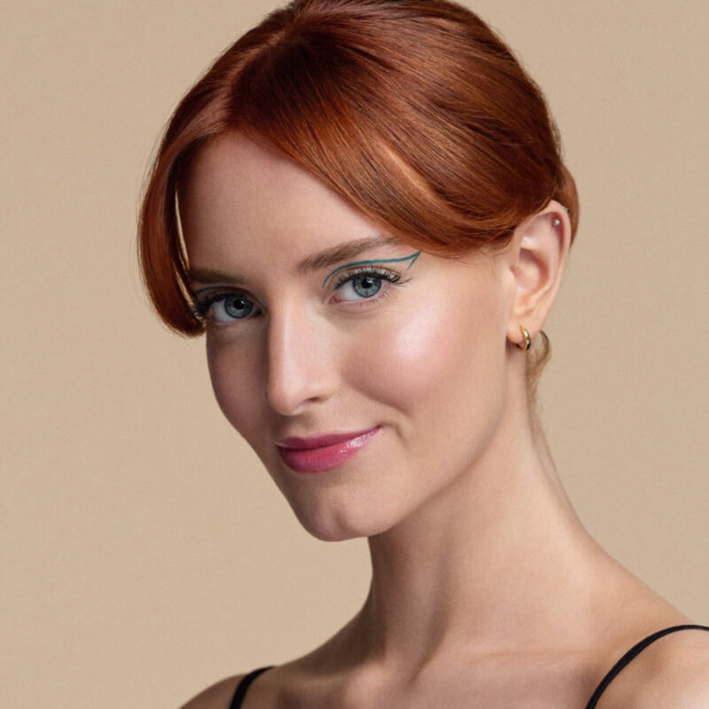 كاتريس معزز الشفاه بلم ات اب