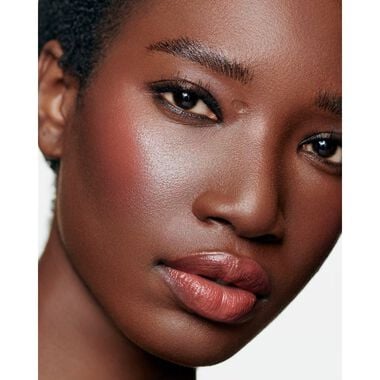 N°1 DE CHANEL BAUME LÈVRES ET JOUES faces n 1 de chanel baume l vres et joues