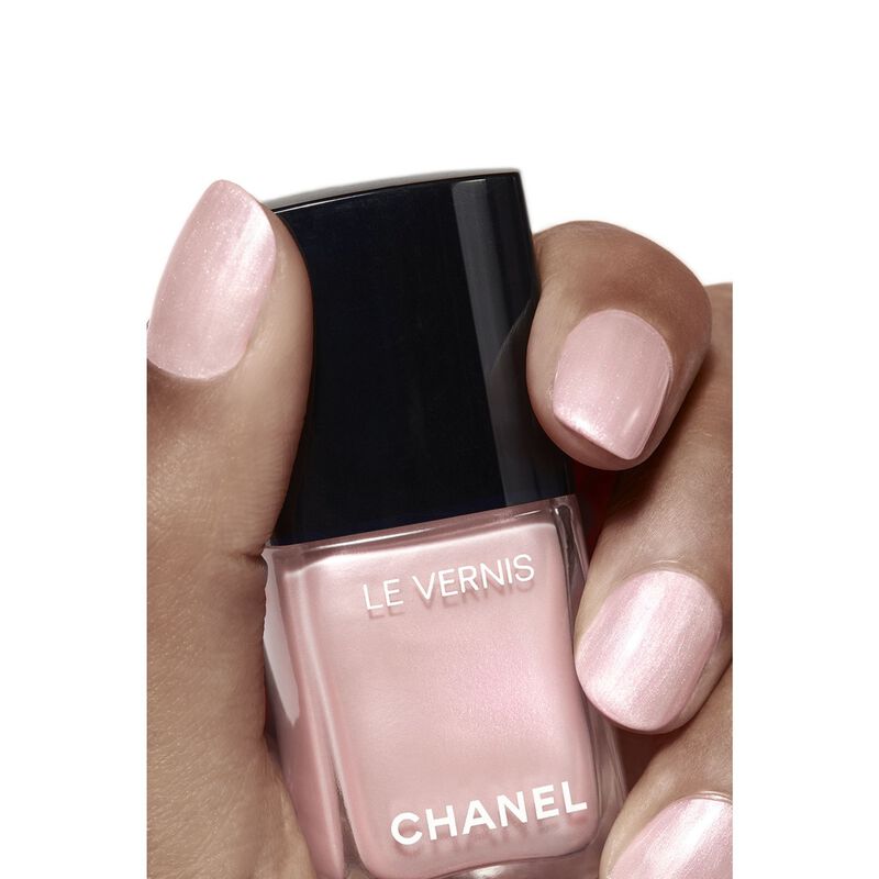 chanel le vernis nail colour