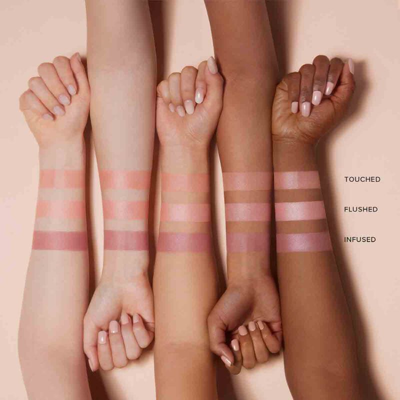 دير داليا بودرة أحمر الخدود بلومينغ اديشن بتل غلو