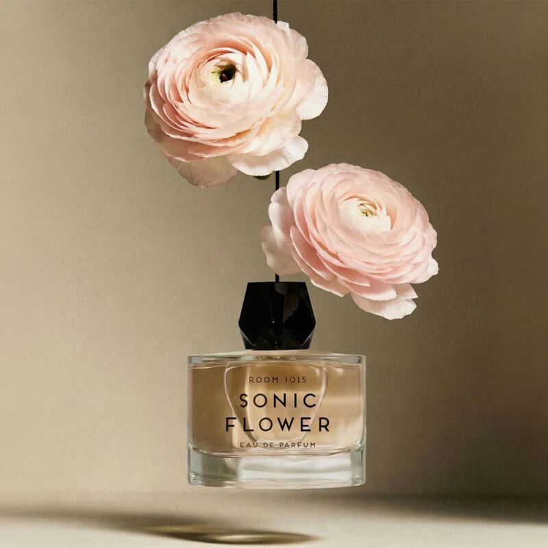 روم ١٠١٥ عطر سونيك فلاور