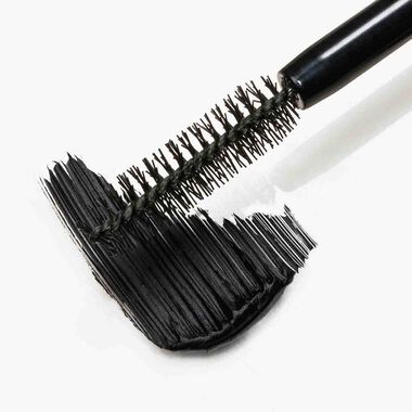 So Volume Mascara faces so volume mascara