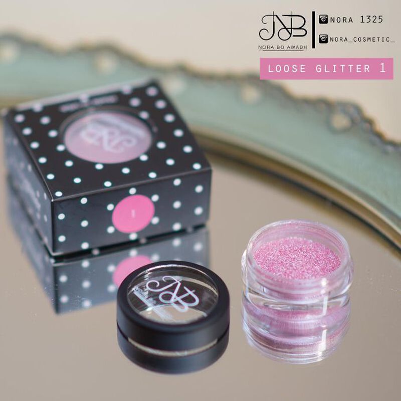 نورة بو عوض جليتر المكياج