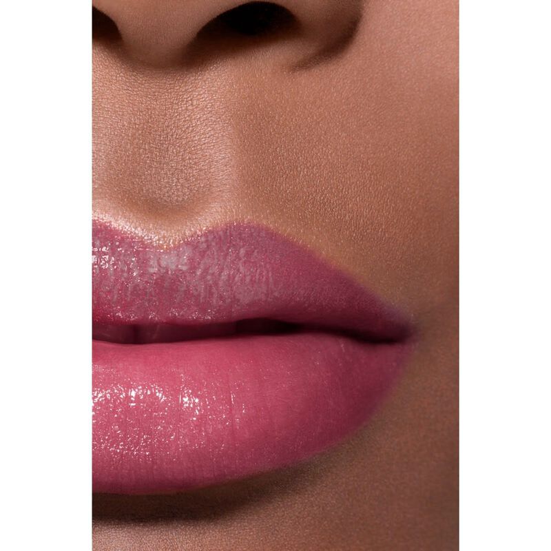 شانيل مرطب الشفاه روج كوكو بوم