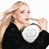 faces dior addict   shine