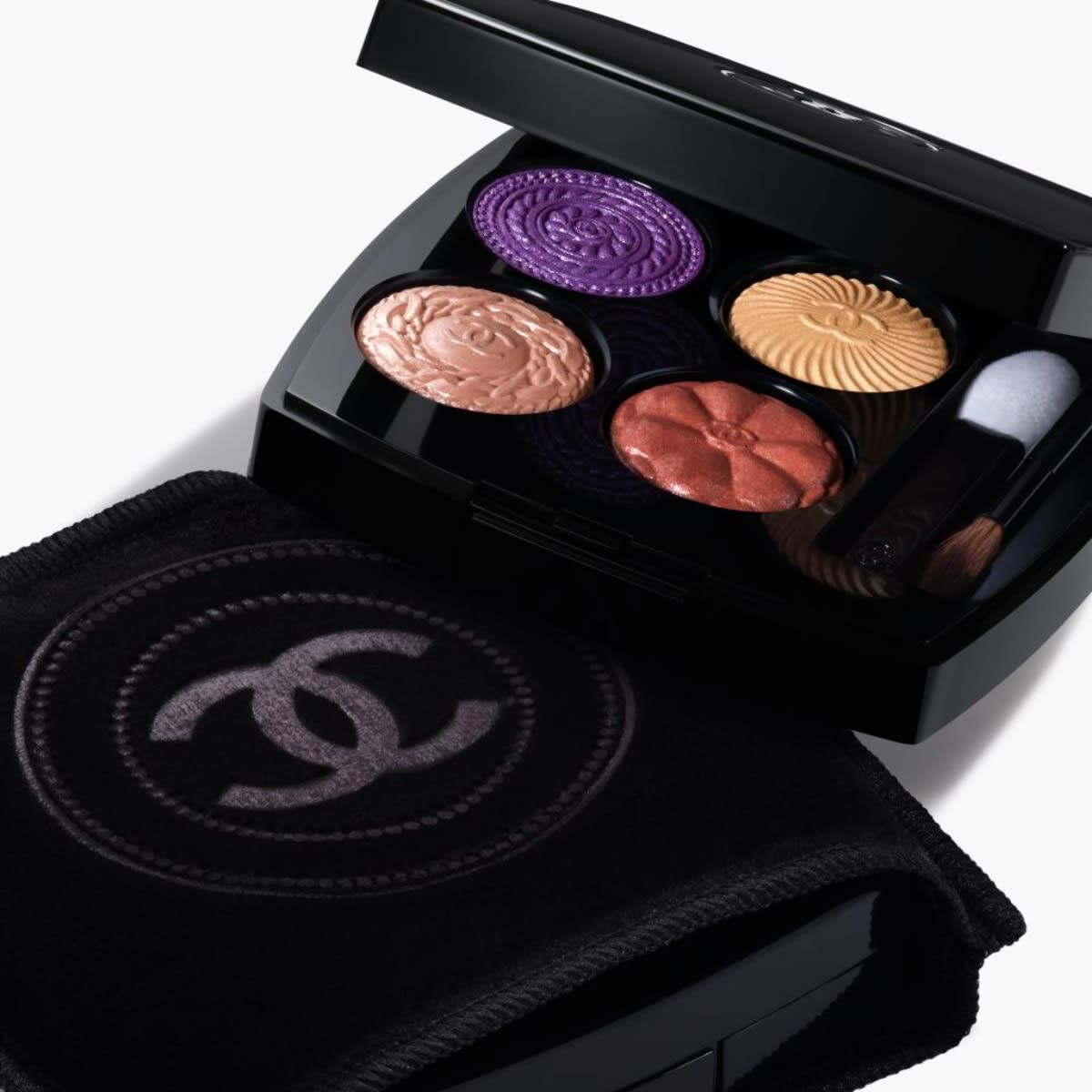 Chanel Chanel Les 4 Ombres Boutons Multi-Effect Quadra