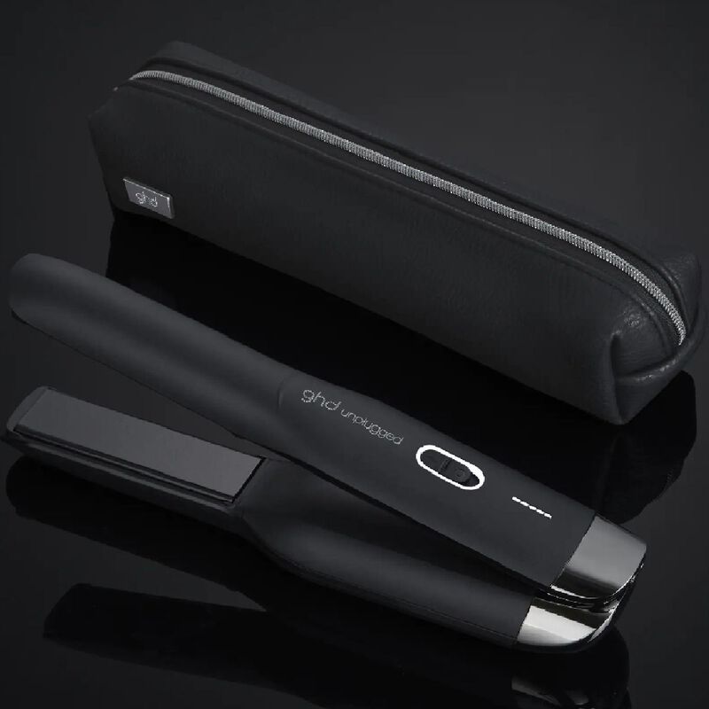 جي أتش دي مكواة فرد الشعر بدون سلك سوداء