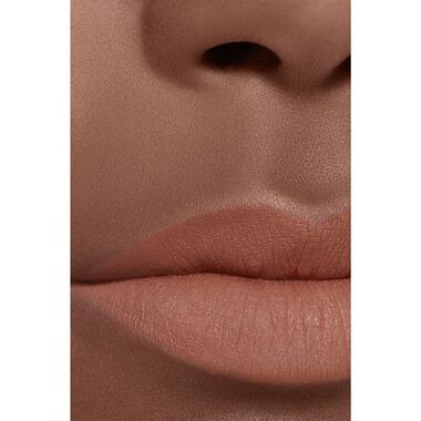 faces rouge allure liquid velvet أحمر الشفاه السائل غير اللامع والمكثف فائق الثبات