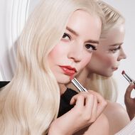 Addict Glass Ultra-Shine and Hydrating Stick faces addict glass ultra shine and hydrating stick