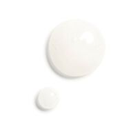 N°1 DE CHANEL REVITALIZING ESSENCE LOTION faces n 1 de chanel revitalizing essence lotion
