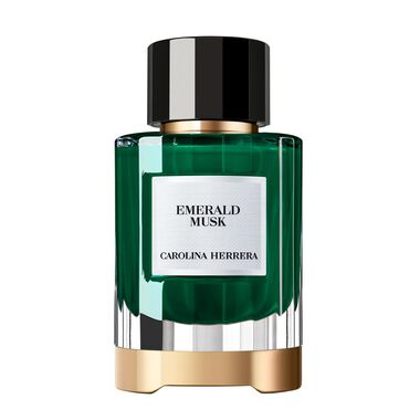 Emerald Musk faces emerald musk