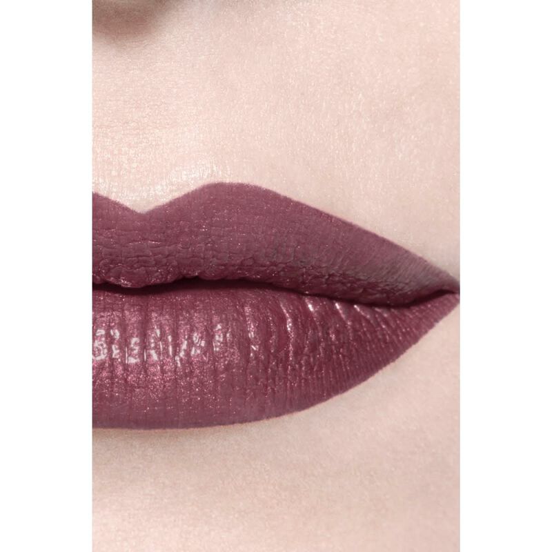شانيل rouge allure laque أحمر شفاه سائل بلمعان وثبات فائق  إصدار محدود