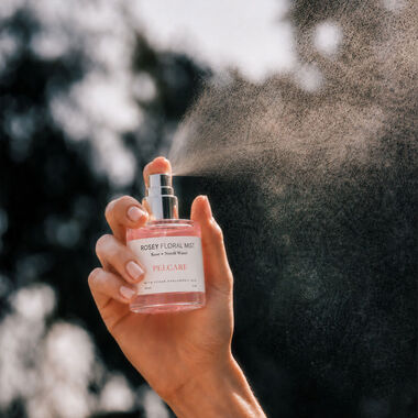 faces rosey floral mist