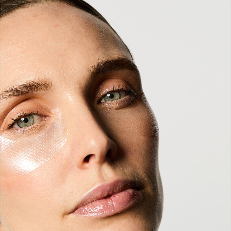 داي بلس جمال أثناء التنقل  لصقات العيون بالكولاجين المرطب