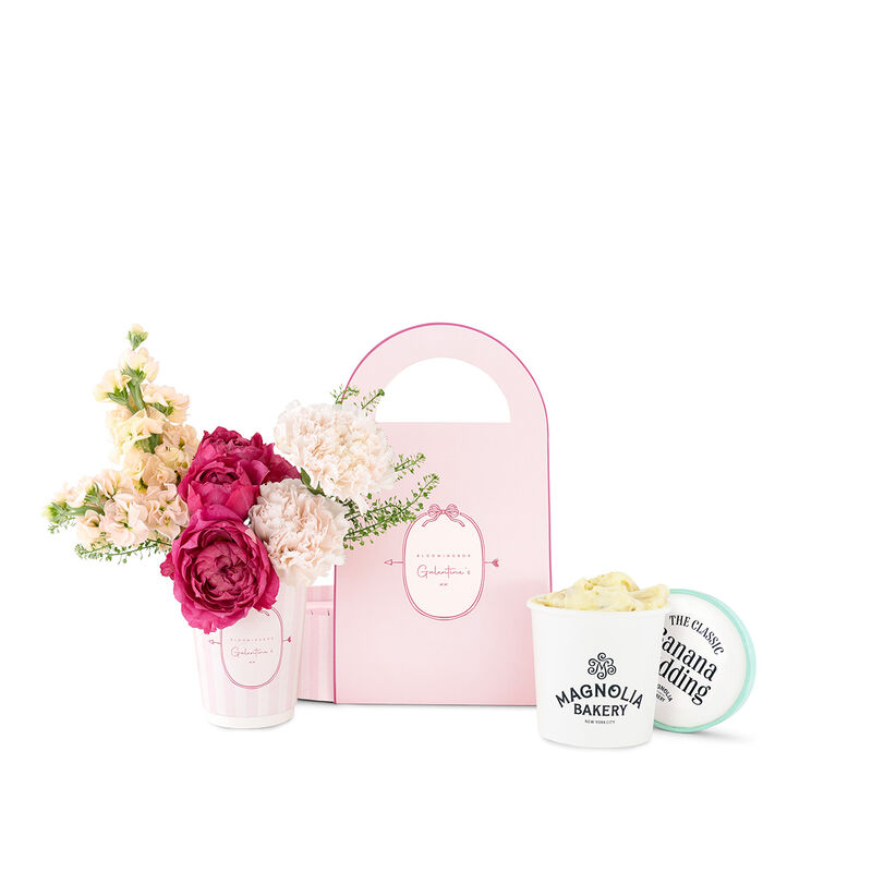 بلومينغ بوكس بانانا بودينغ باكيت من ماجنوليا بيكري