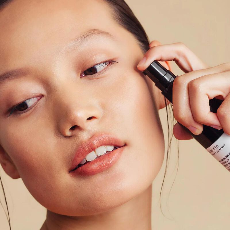 odacite all embracing serum