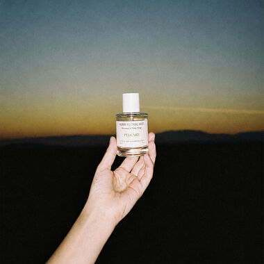 faces herby floral mist