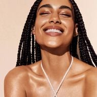 Shimmering Multi purpose Dry Oil faces shimmering multi purpose dry oil
