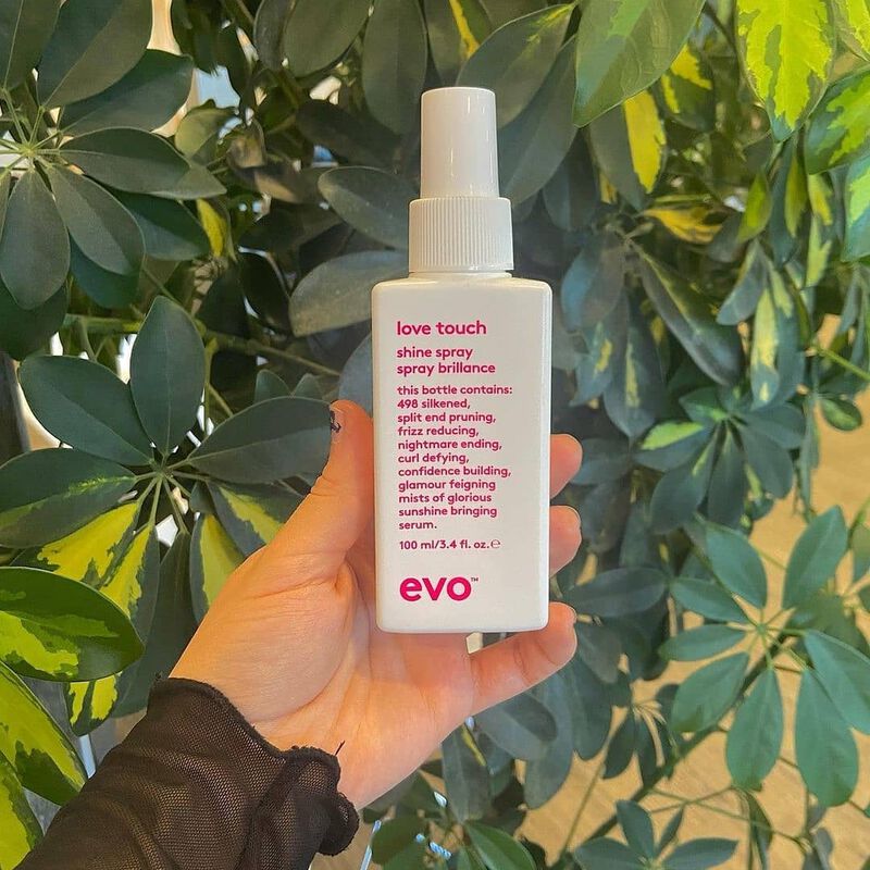 ايفو بخاخ لمعان لوف تاتش