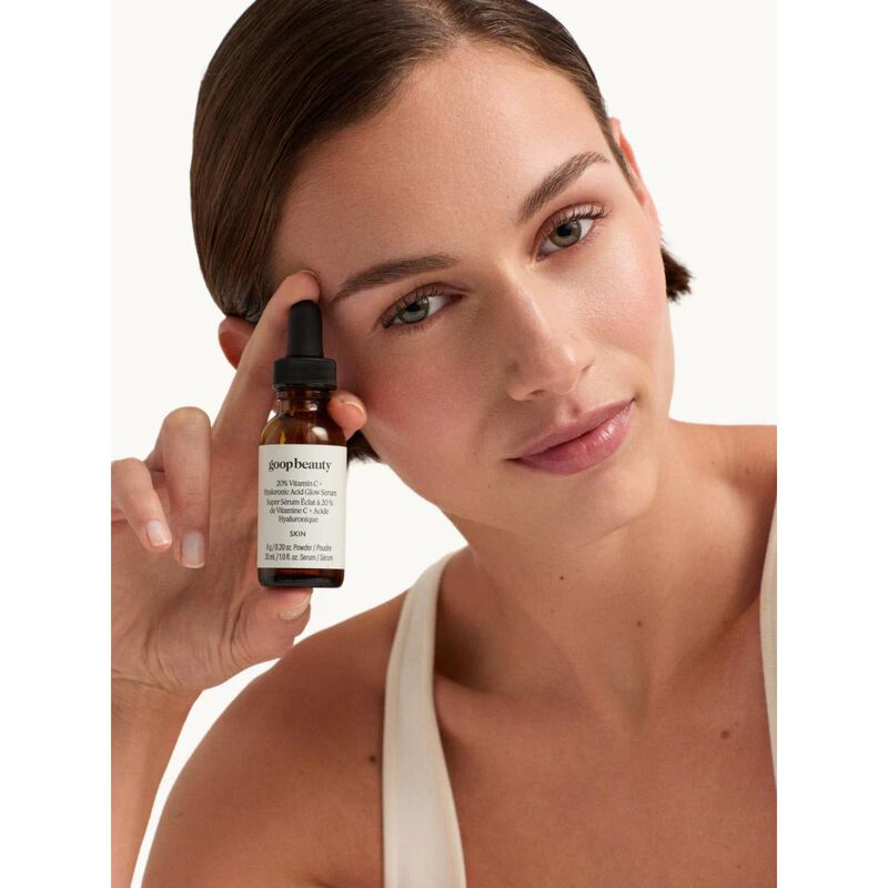 جوب سيروم غوب غلو بفيتامين سي وحمض الهيالورونيك المتوهج