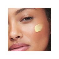 faces مرطب بخلاصة الكركم