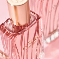 faces comme une evidence intense