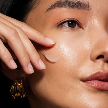 faces مرطب لتنظيف و تجديد البشرة