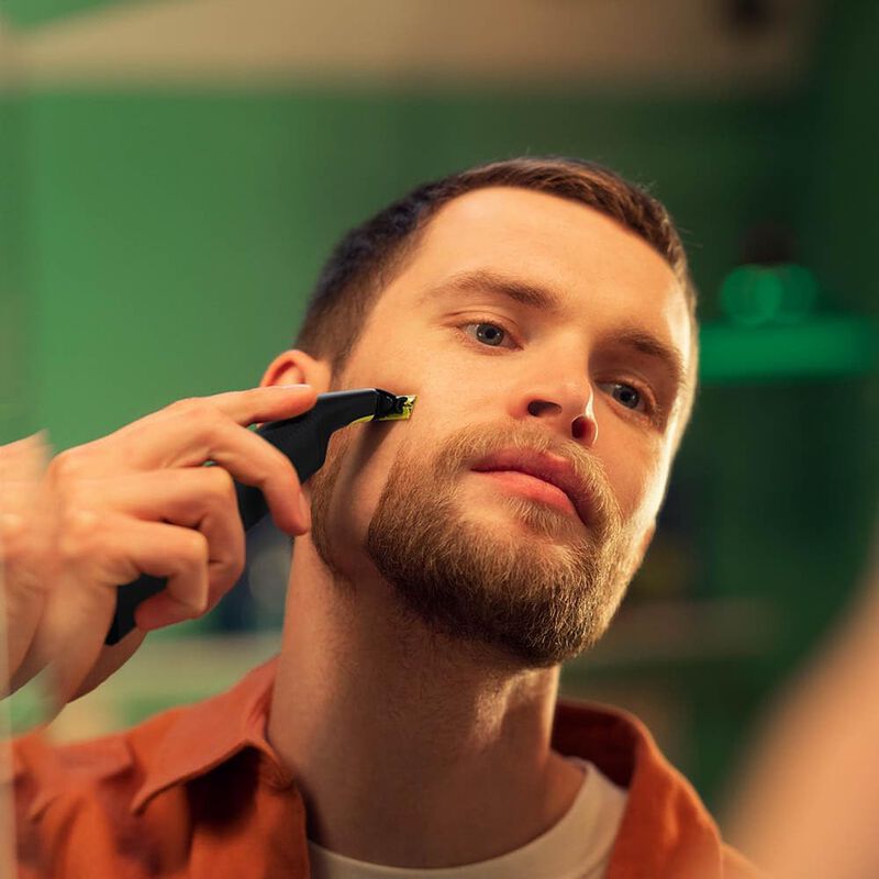 philips one blade pro face & body shaver  qp6542/10