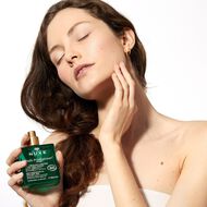 faces زيت نيرولي عضوي