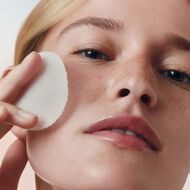 faces even and correct brightening treatment pads