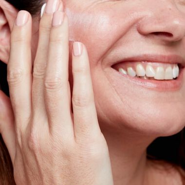 faces سالفيشن جين مرطّب بحمض الهيالورونيك