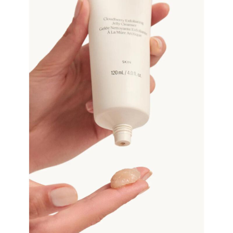 goop cloudberry exfoliating jelly cleanser