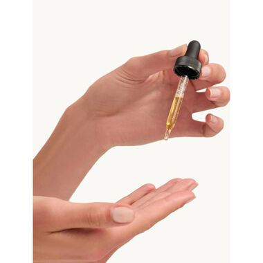 faces vitamin c and hyaluronic acid glow serum