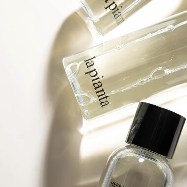 faces herbal extract hydra moisture toner