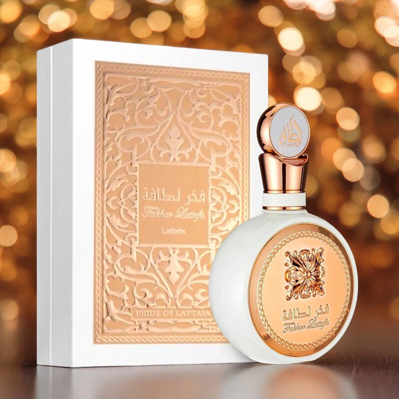 لطافة عطر فخر