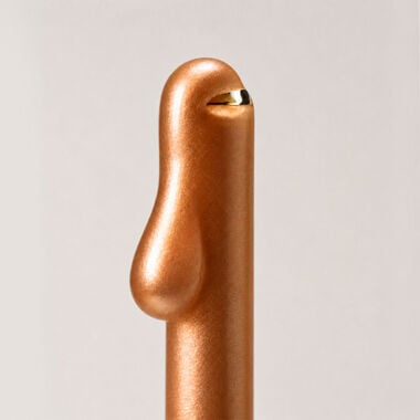 Illuminating Milk Bronze faces illuminating milk bronze
