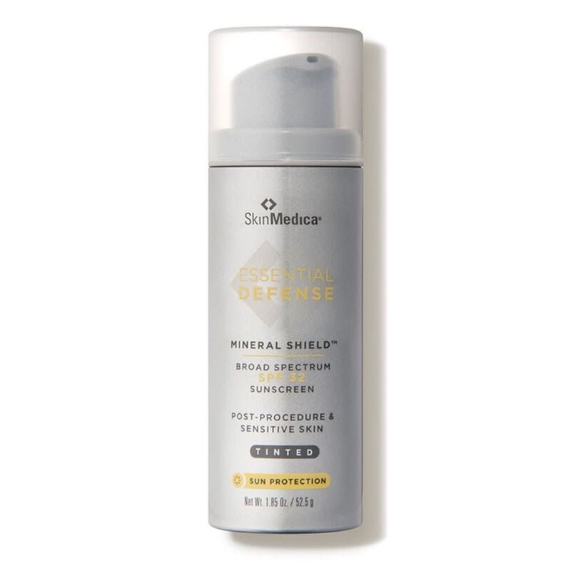 واقي معدني من إسينشال ديفينس (spf 32) ملون